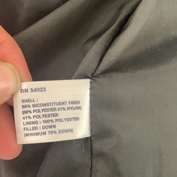 Gap Women’s Black Down Puffer Light Rain Jacket Size S - Picture 7 of 12